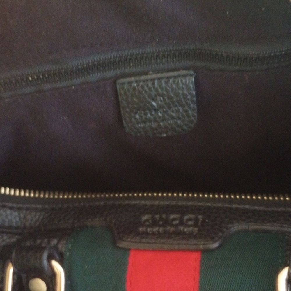 Authentic Leather Gucci Bag!* - Picture 6 of 8